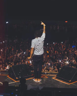 6LACK