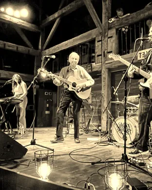 Al Stewart and The Empty Pockets
