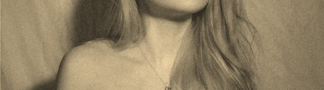 Ella Red