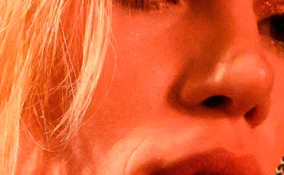 Suki Waterhouse